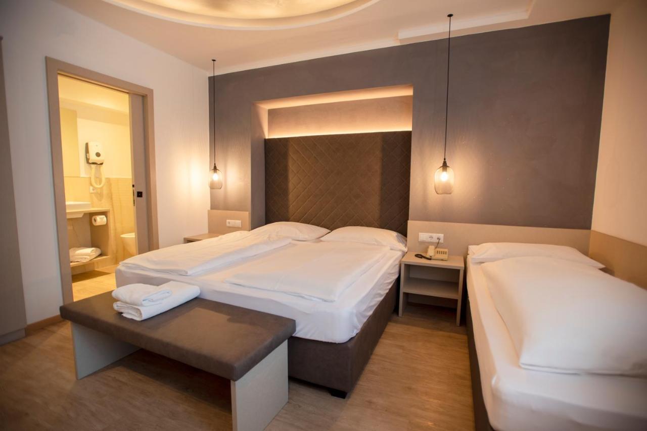 Hotel Chrys Больцано Екстер'єр фото
