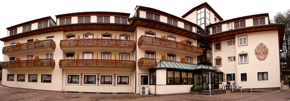 Hotel Chrys Больцано Екстер'єр фото