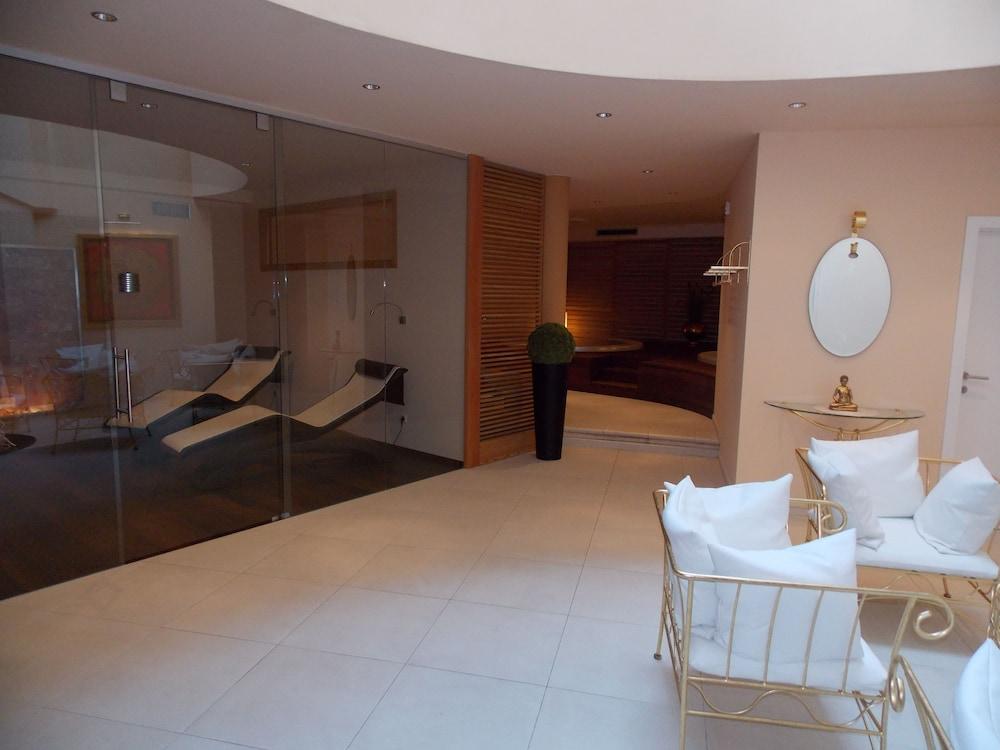 Hotel Chrys Больцано Екстер'єр фото