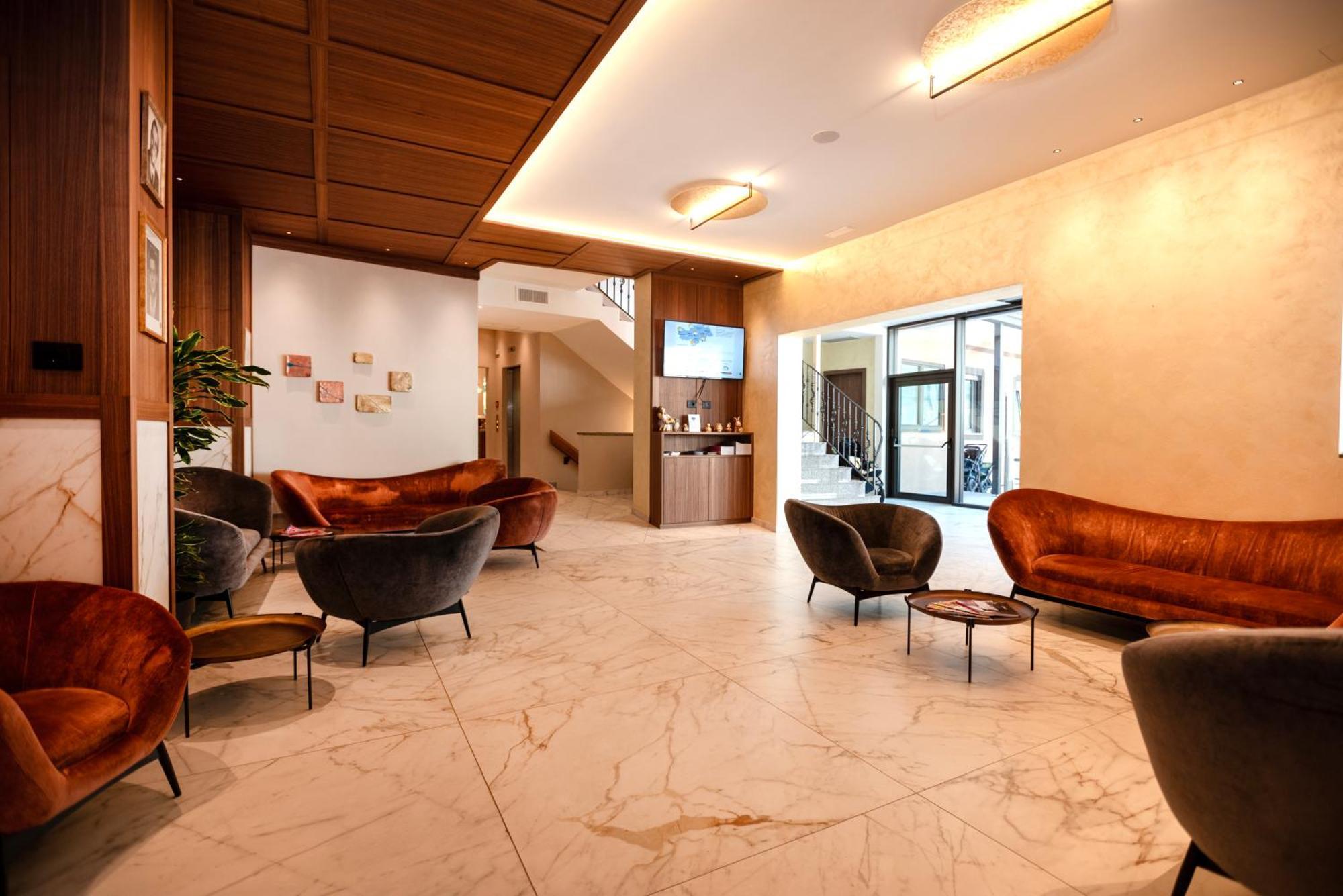 Hotel Chrys Больцано Екстер'єр фото